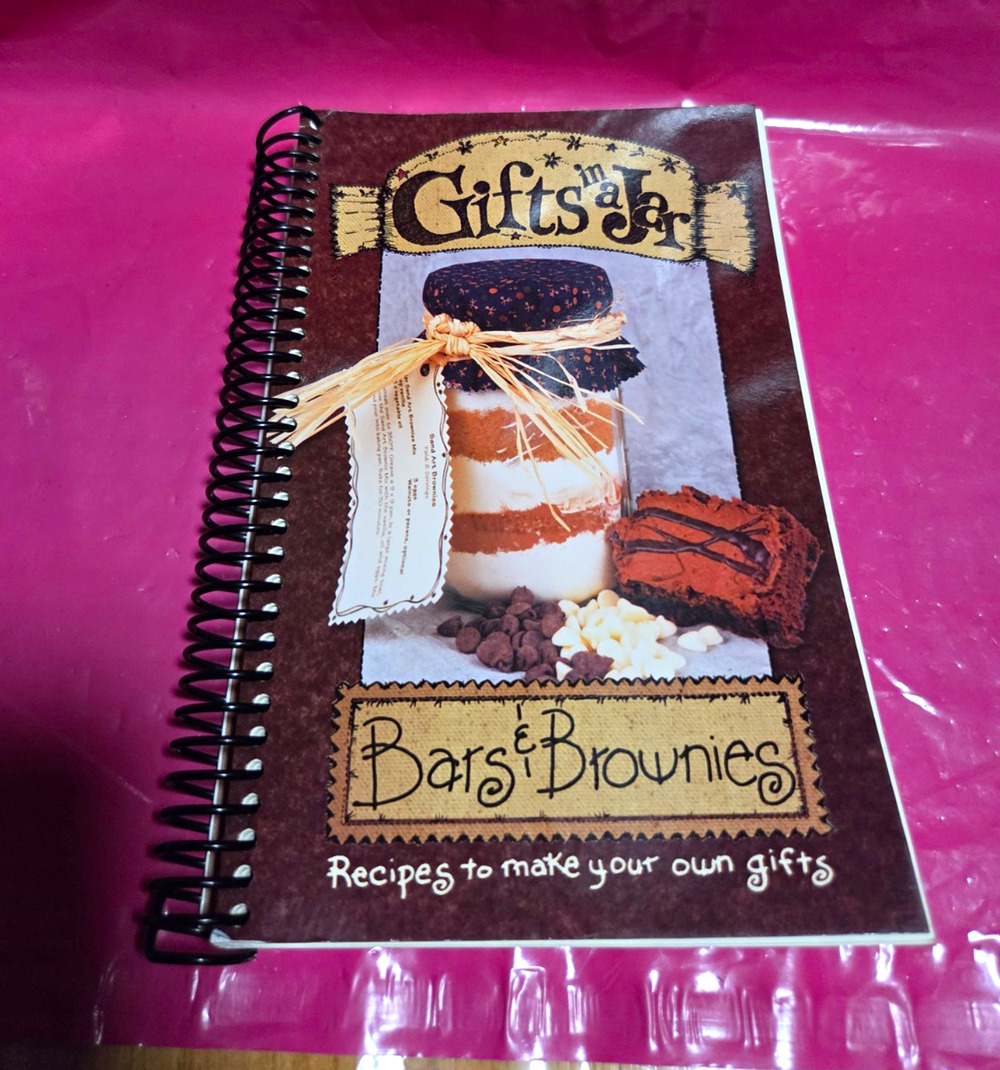 Vintage Spiral Bound Cookbook Gifts in a Jar Bars & Brownies CQ Products
